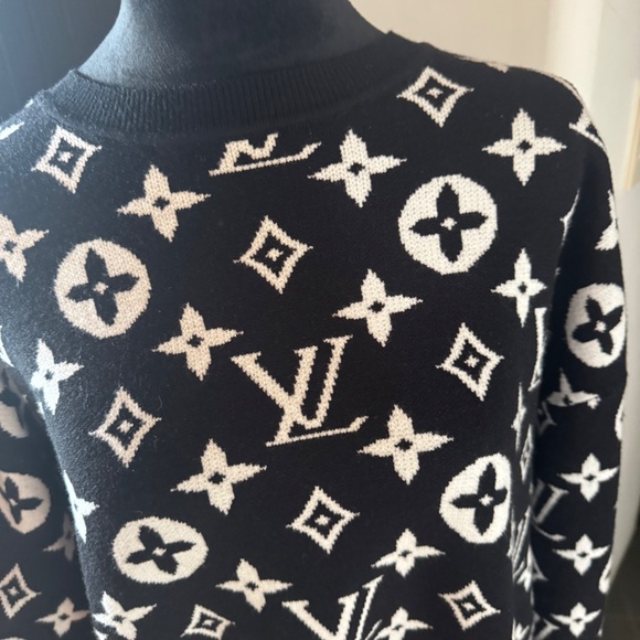 LOUIS VUITTON WOMEN'S SWEATER DRESS SIZE LARGE BRAND NEW WITH TAGS - Picture 3 of 10